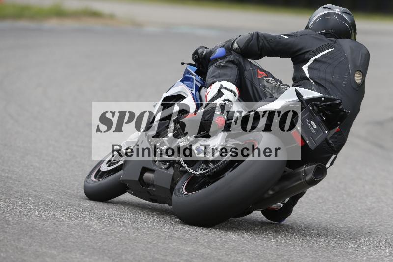 /Archiv-2025/22 06.06.2025 DISCOVER the BIKE ADR/Race 3 rot/backside